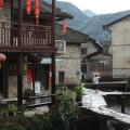 五一重磅亮相！建為歷保攜手湖南岳陽(yáng)張谷英景區(qū)推出宇宙猜想VR沉浸體驗(yàn)劇場(chǎng)